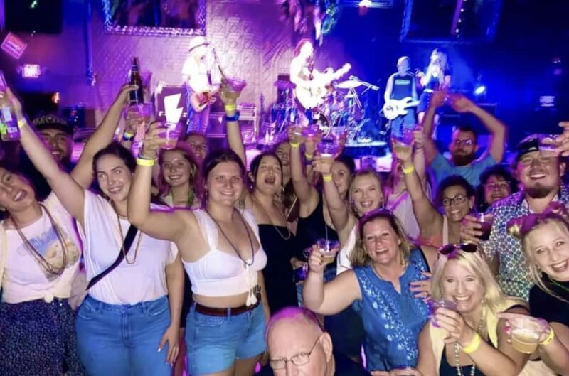 Miami: 4 Venues 1 Night Including Drinks specials - A Deep Dive into the Miami Nightlife Tour