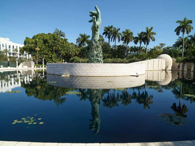 Miami Beach: Guided Tour with Expert Local Guide - Key Points