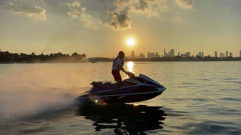 Miami Beach Jet Ski Rentals 1 Ski for 1 Person 60 Min - What the Experience Offers