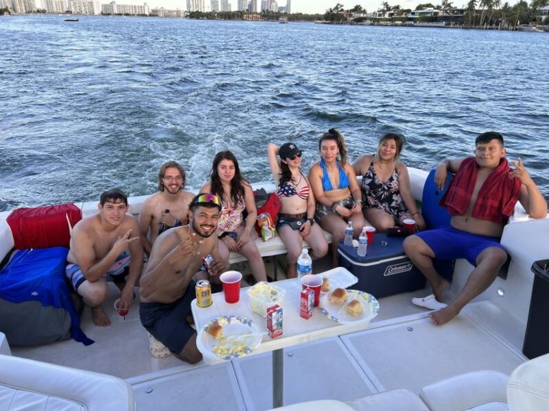 Miami Beach: Private Yacht Rental with Captain and Champagne - FAQ