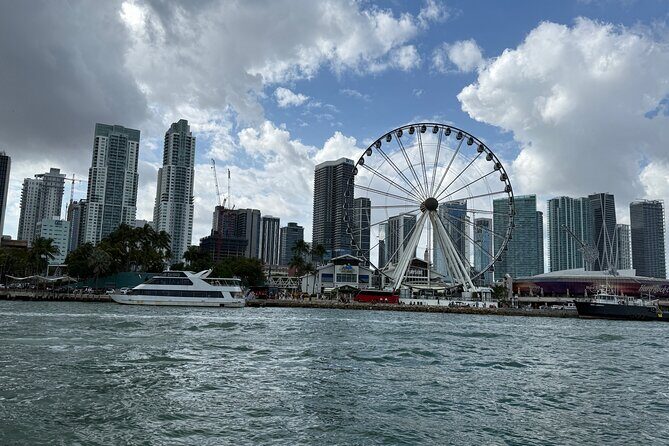 Miami: Bus transfer from Miami to Miami - What to Expect from This Private Bus Service