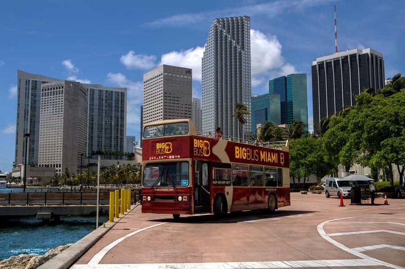 Miami: Everglades Experience, Bay Cruise & Open-Top Bus Tour - Full bar on board: how it changes the vibe