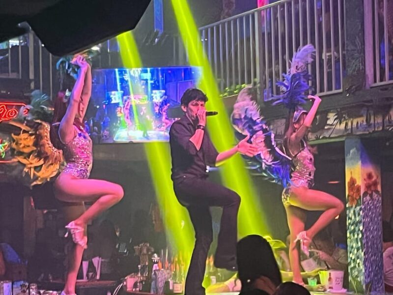 Miami: Guided Bar Crawl with Drinks Discounts and Club Entry - What You Need to Keep in Mind