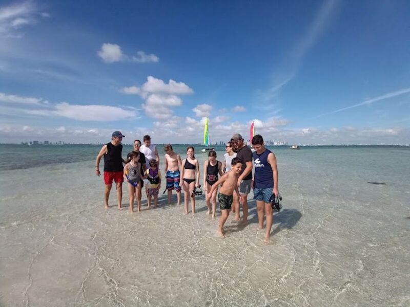 Miami: Intimate Sailing in Biscayne Bay w/ Food and Drinks - Key Points