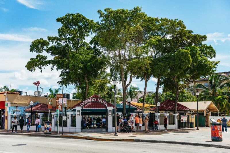 Miami: Little Havana Food Walking Tour with Tastings - Atmosphere & Neighborhood Vibe