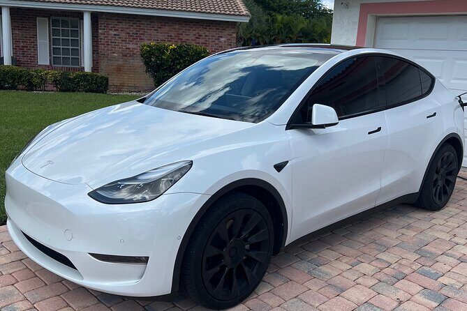 Miami or Fort Lauderdale Airport Pick Up or Drop Off - Should You Book This?