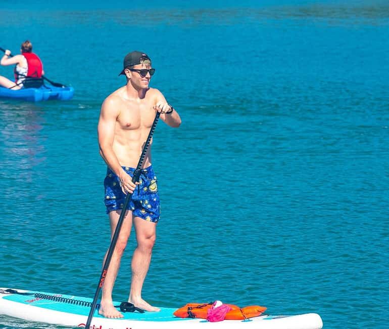 Miami: Paddle Board or Kayak Rental - PADL Beach Club - Exploring Biscayne Bay on a Paddleboard or Kayak