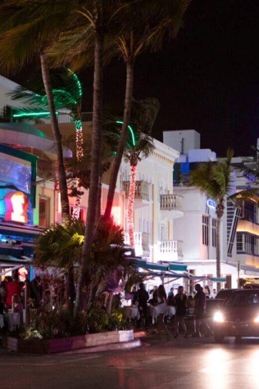 Miami: Party Bus - 5-Hour VIP Nightlife Tour - Key Points