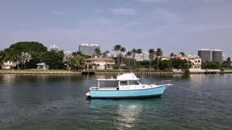 Miami Party Yacht for 34PP Bachelorette party Birthday party - What Makes This Yacht Tour Stand Out?