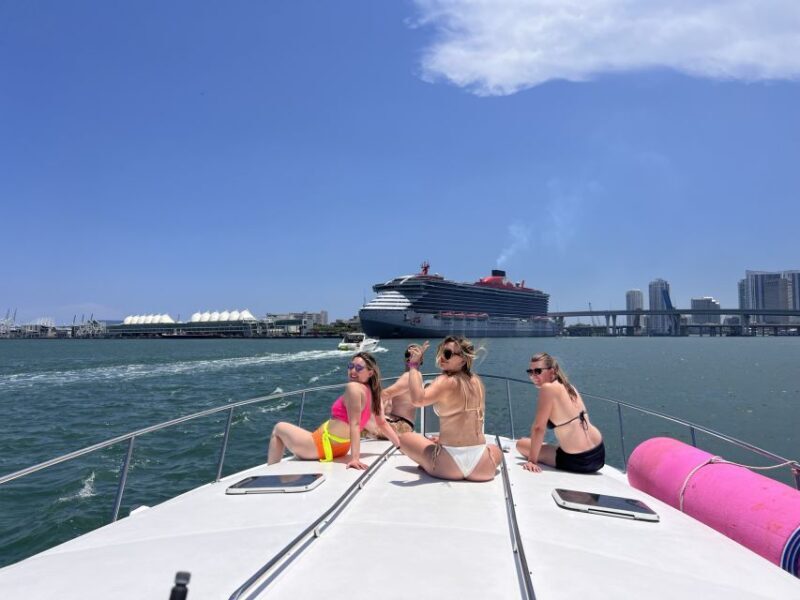 Miami: Private 52ft Luxury Yacht Rental with Captain - What to Expect from the Yacht Tour