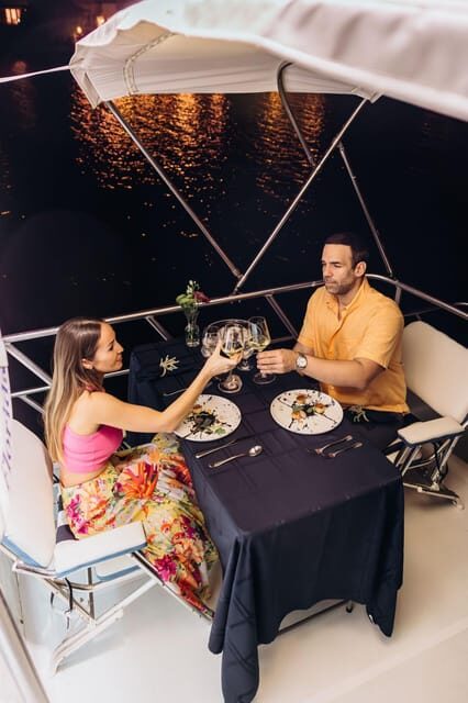 Miami: Private Dinner Cruise for 2 on a yacht. - The value of this experience