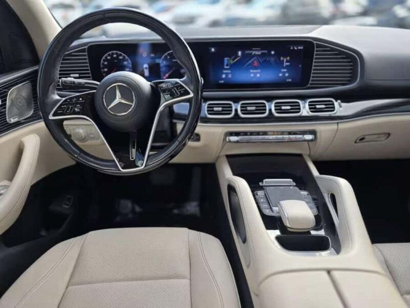 Miami: Private Iconic neighborhoods sightseeing tour - Key Points