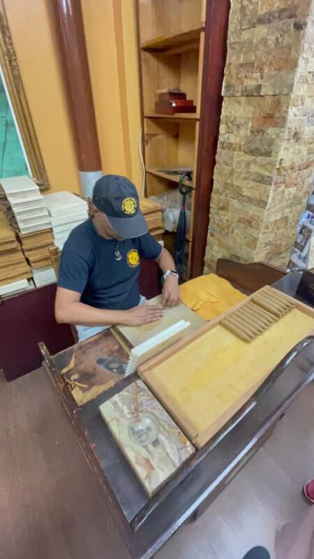 Miami: Private Iconic neighborhoods sightseeing tour - FAQs