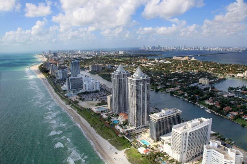 Miami: Private Luxury Airplane Tour with Champagne - Key Points