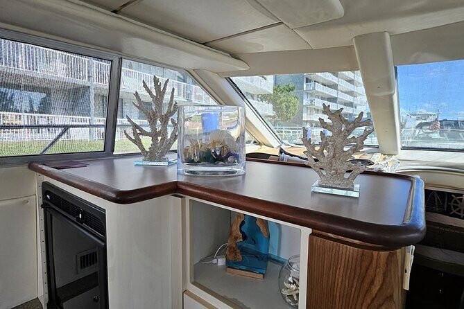 Miami Private Yacht cruise, enjoy the Biscayne bay luxury tours - The Experience: What’s It Really Like?