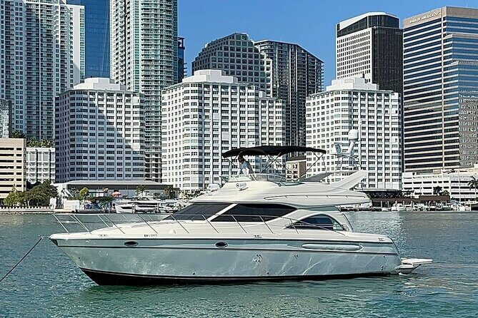 Miami Private Yacht cruise, enjoy the Biscayne bay luxury tours - Who Should Consider This Tour?