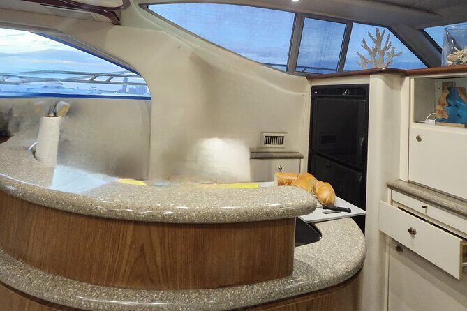 Miami Private Yacht cruise, enjoy the Biscayne bay luxury tours - FAQs