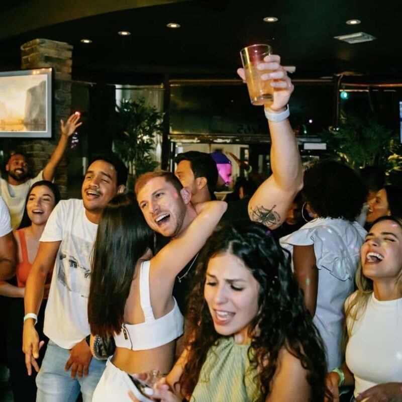 Miami Pub Crawl + Clubbing Experience - An Introduction to the Miami Pub Crawl Experience