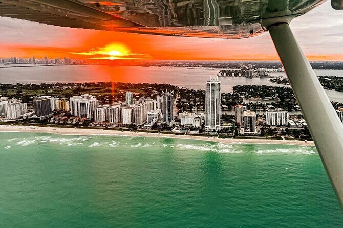 Miami: Romantic Sunset Private Airplane Tour with Free Champagne - What Makes This Tour Stand Out?