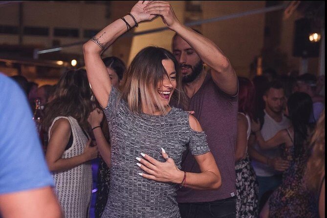 Miami Salsa Lovers Dance Experience - What is the Miami Salsa Lovers Dance Experience?