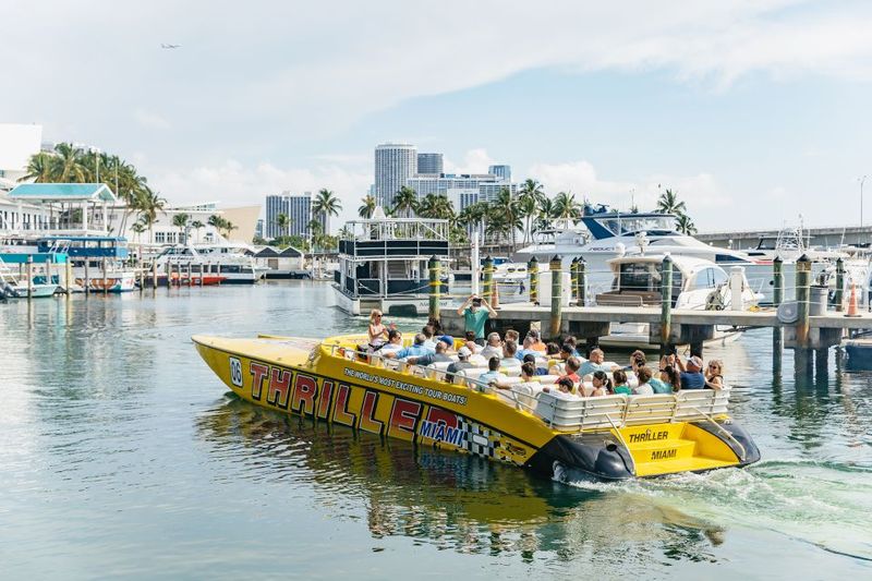 Miami: Sightseeing Speedboat Tour - Guides and Music: The Part That Makes the Tour Feel Like More Than Sightseeing
