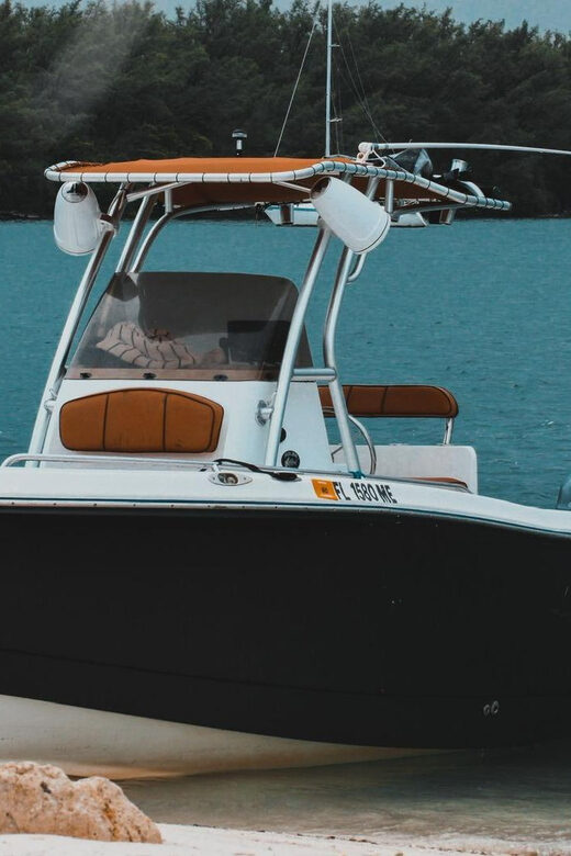 Miami's Unique Private Boat Tour: Discover & Enjoy Your Way - Exploring the Experience