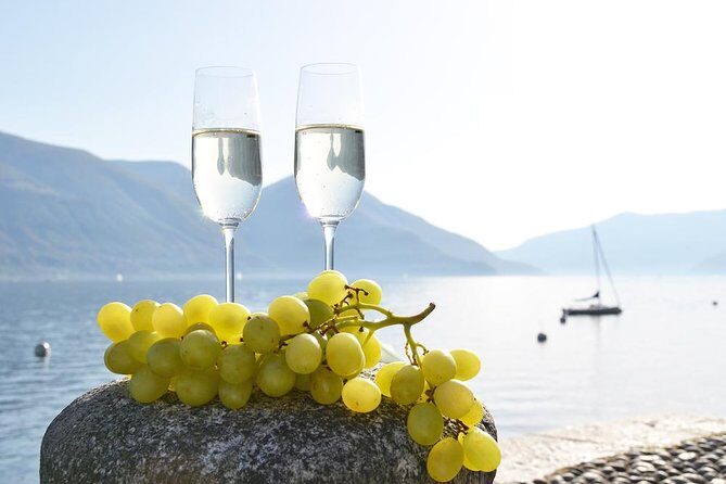Micaela's exclusive private sunset cruise on lake Maggiore - FAQ