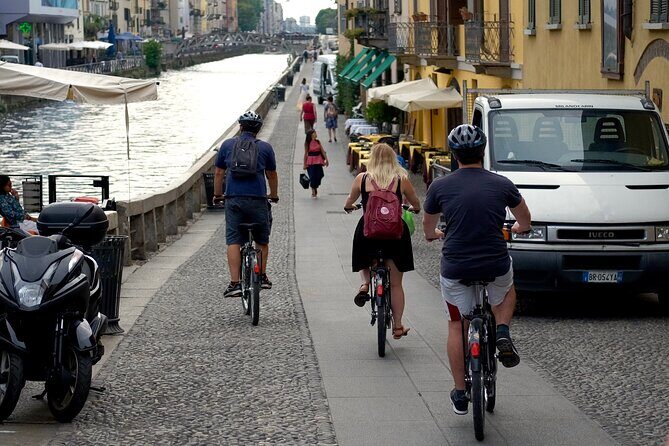 Milan: Bicycle Tour Live Tourist Guide 3 hours and half - What’s Included and What Not
