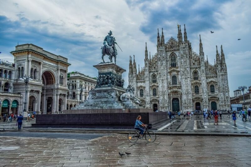 Milan by Night 2-Hour Walking Tour - The Experience’s Strengths and Limitations