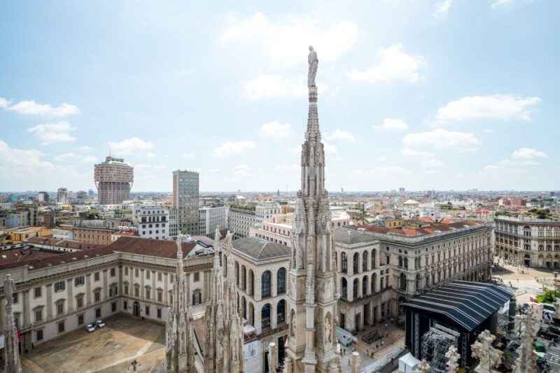 Milan Duomo Combo: Skip-the-Line Guided Tour & Rooftop Lift - Key Points