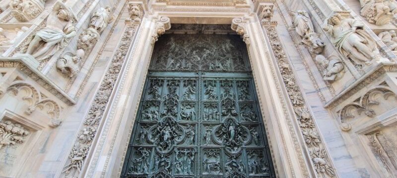 Milan Duomo Combo: Skip-the-Line Guided Tour & Rooftop Lift - FAQ