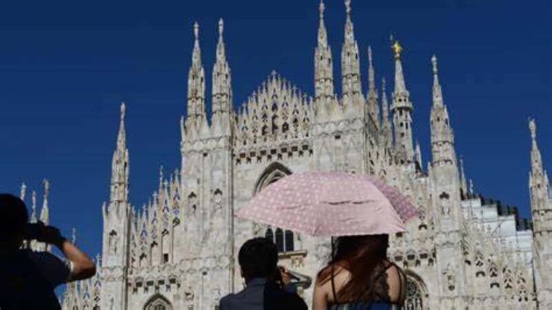 Milan: Duomo Guided Tour with Panoramic Terrace - A Detailed Look at the Experience