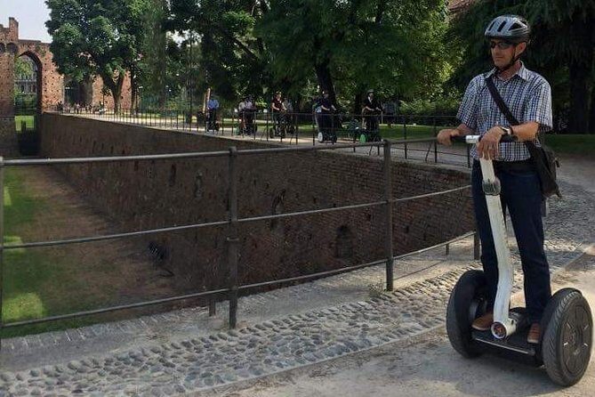 Milan: Electric Bicycle Tour Tourist Guide Live - 3 hours & half - Why You Might Love This Tour