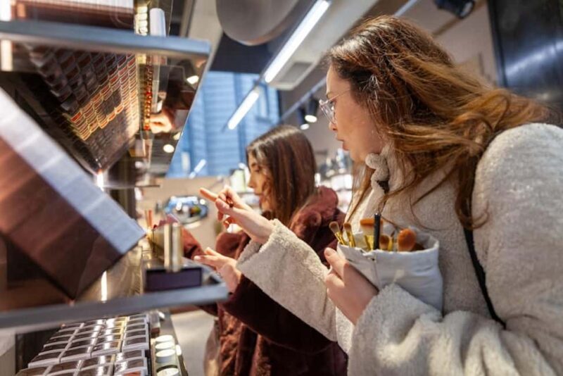 Milan: Fashion and Beauty Walking Tour With Expert Designer - Key Points