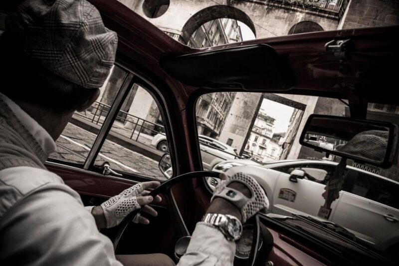 Milan: Fast Tour by Vintage Red Fiat 500 (30 mins, no stop) - Who Will Love This Tour?