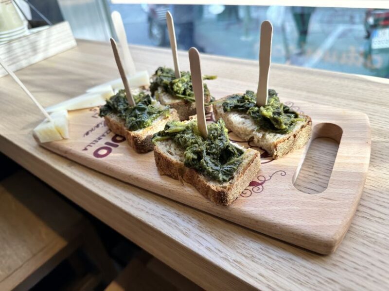 Milan: Gourmet Street Food Tour with Sightseeing and Tasting - Key Points