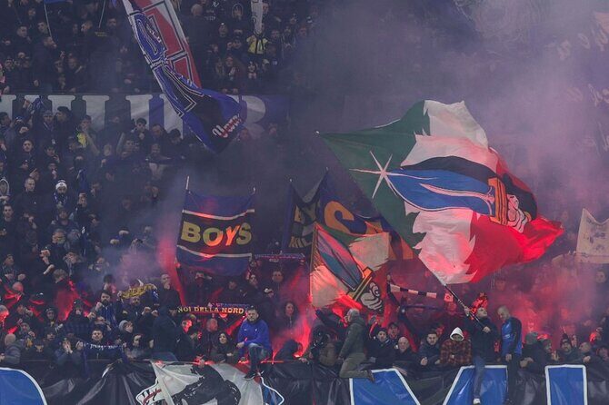 Milan: Join a football match of AC Milan or Inter with Local - Introduction