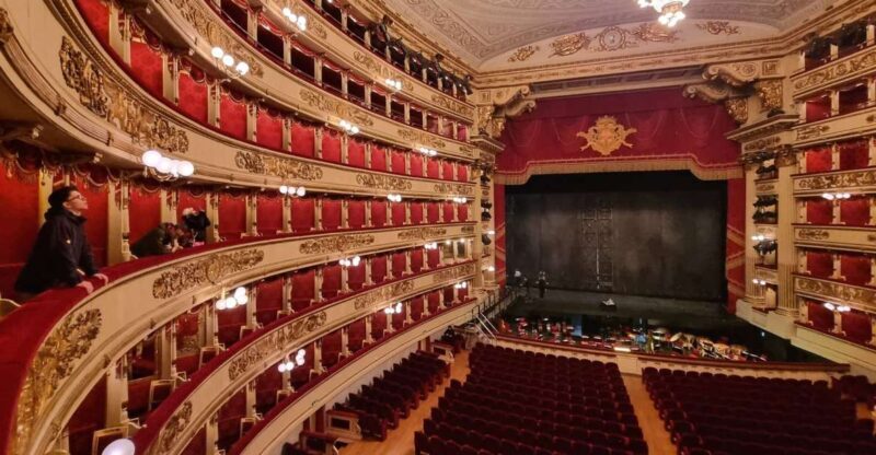 Milan: La Scala Theater and Museum Tour with Entry Tickets - Key Points