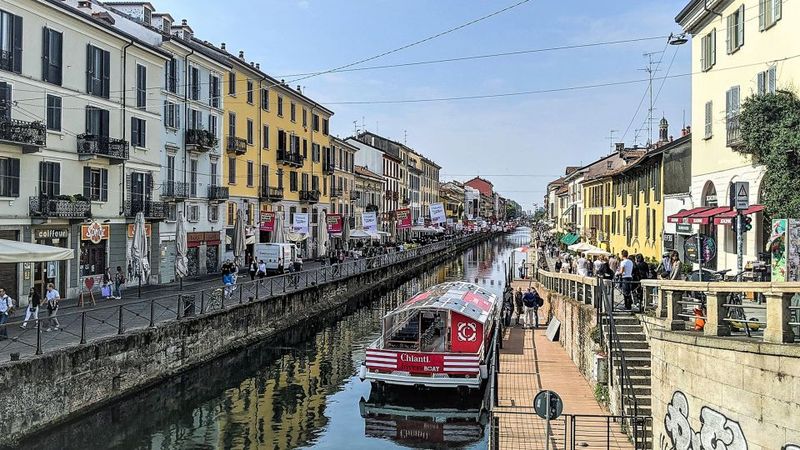 Milan: Navigli District Canal Boat Tour with Aperitivo - Drinks for Teens and Safety on the Water