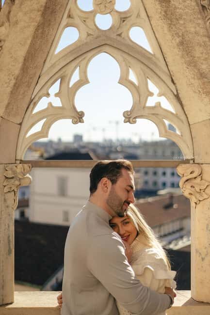 Milan: Photoshoot at the Duomo - The Meeting Point and Logistics