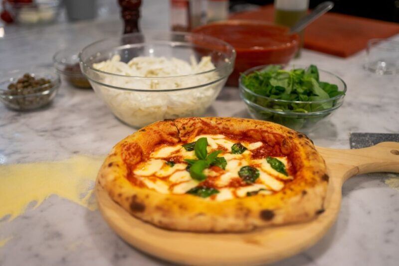 Milan: Pizza or Pasta and Gelato-Making Class with Wine - Key Points