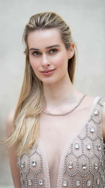 Milan: Professional Photoshoot with 25 photo + 2 videos - Key Points