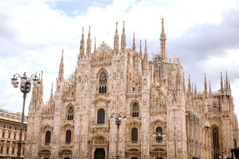 Milan: Small-Group Milan Cathedral & Terrace Tour - The Guides and Group Size