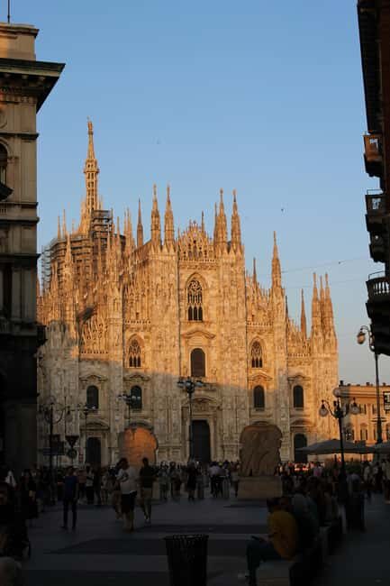 Milan: Walking Tour of Highlights and Hidden Gems - Key Points