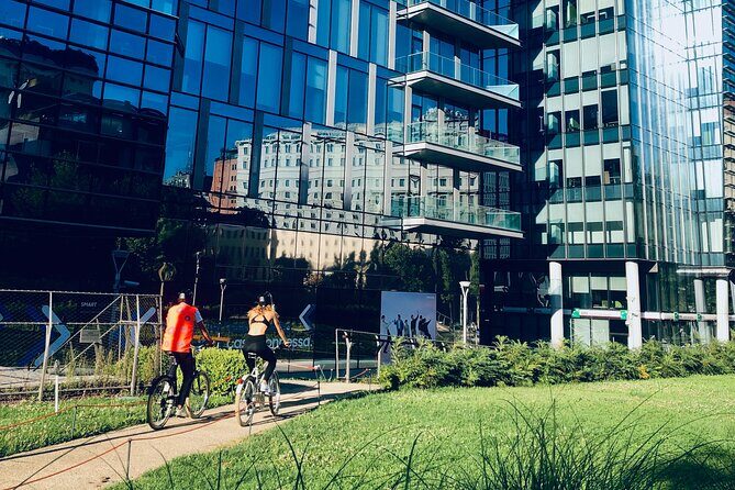 Miles and smiles /// Milan's ride - FAQs