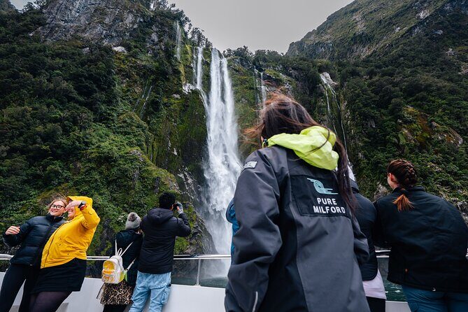 Milford Sound Coach & Cruise Tour from Te Anau - FAQ
