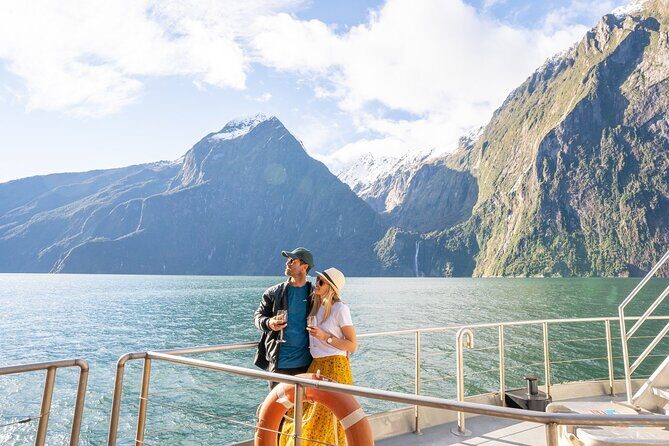 Milford Sound Cruise from Queenstown or Te Anau - Key Points