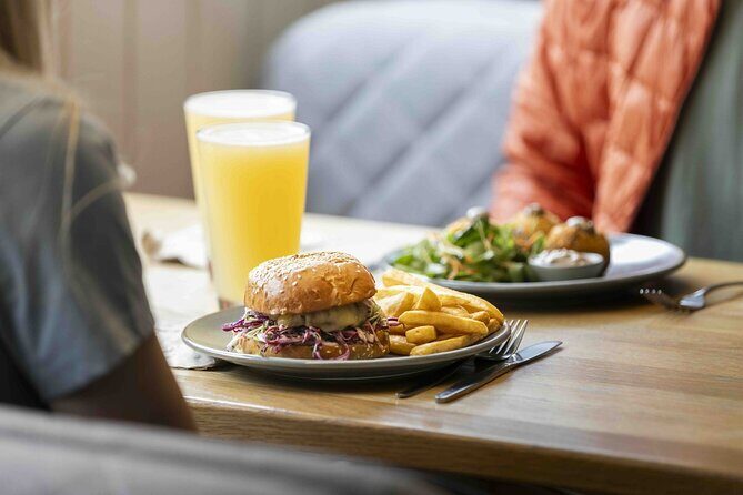 Milford Sound Cruise - RealNZ - Exploring the Milford Sound Cruise in Detail