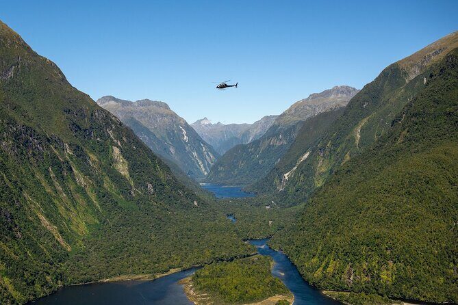 Milford Sound Earnslaw Burn Helicopter Tour from Queenstown - FAQs