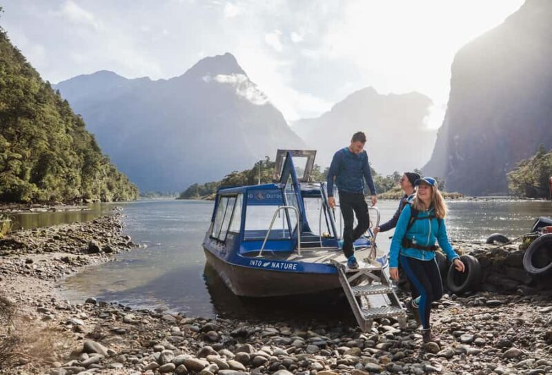 Milford Sound: Nature Cruise & Milford Track Walk - Key Points